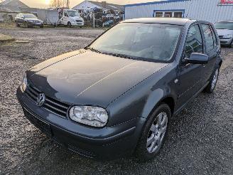 Volkswagen Golf 1.9 TDI picture 1