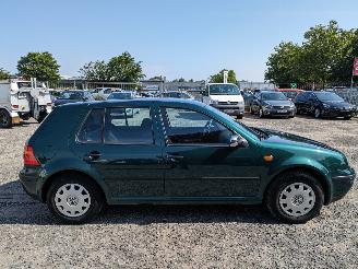 Volkswagen Golf 1.6 picture 4