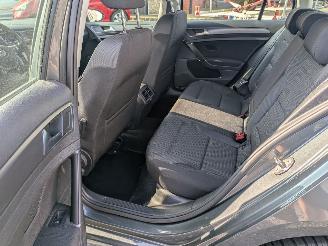 Volkswagen Golf 1.0 TSI picture 13