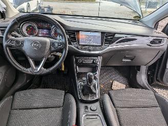 Opel Astra 1.6 D picture 16