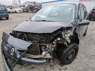 Vrakbiler auto Renault Scenic 1.6 2009/4