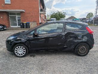 Ford Fiesta 1.25 picture 8