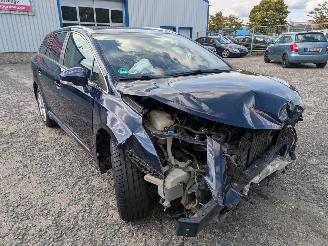 Toyota Avensis 2.2 picture 3