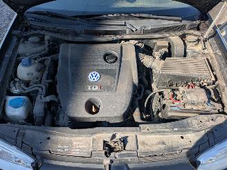 Volkswagen Golf 1.9 TDI picture 13