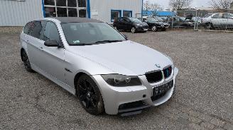 BMW 3-serie 325i Touring picture 3