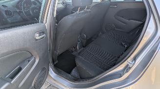 Mazda 2 1.3 picture 11