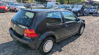 Volkswagen Golf 1J picture 3
