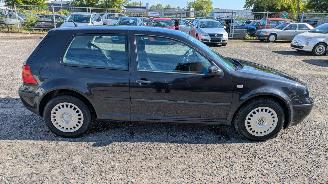 Volkswagen Golf 1J picture 2
