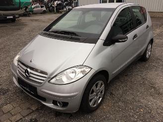 skadebil auto Mercedes A-klasse W169 Zilver 761 Onderdelen Deur Bumper 2005/2