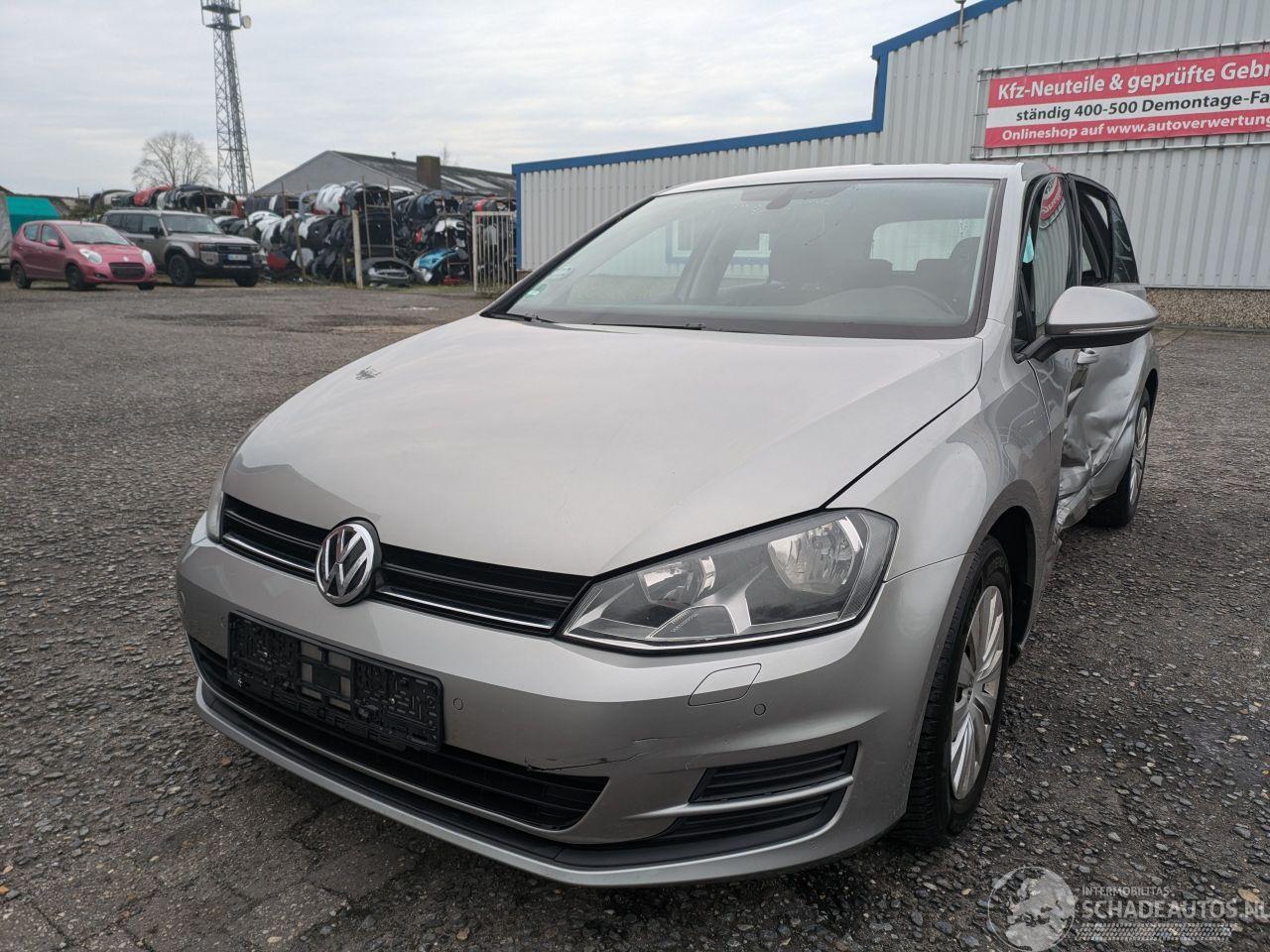 Volkswagen Golf 1.2