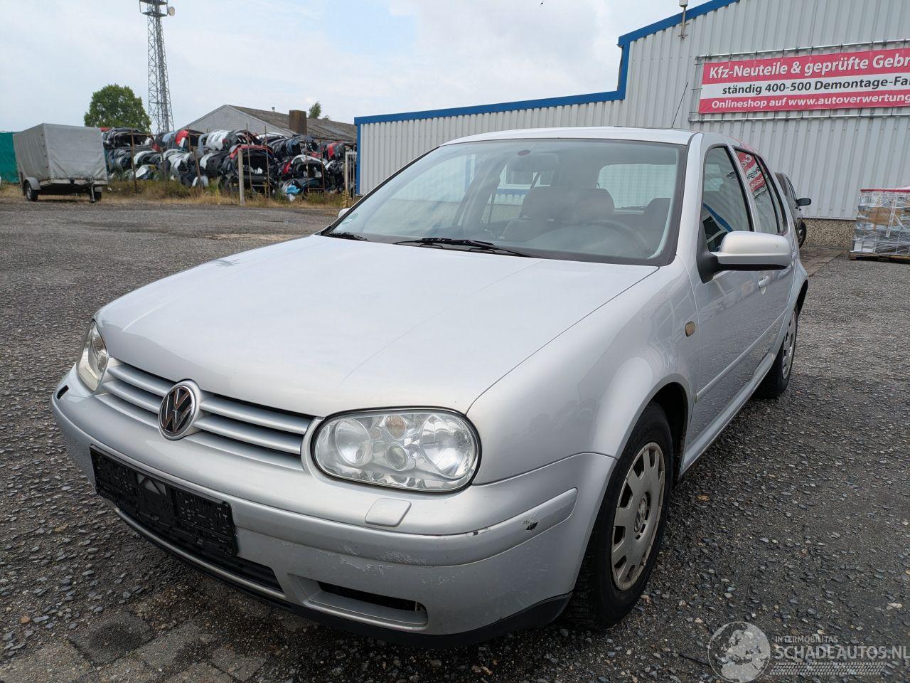 Volkswagen Golf 1.6