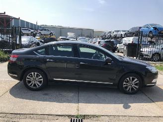 Voiture accidenté Citroën C5 1.6i NAVI CLIMA 2011/11
