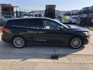 Ford Focus 1.0 ecoboost 92kW Titanium Business picture 1