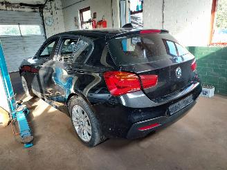 Vrakbiler auto BMW 1-serie 118 I cent high exe 2017/1