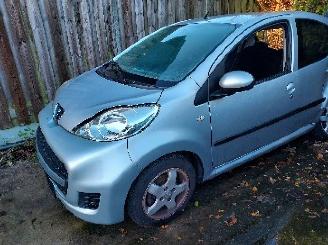 Peugeot 107  picture 6
