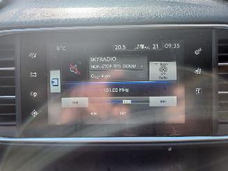 Peugeot 308  picture 13