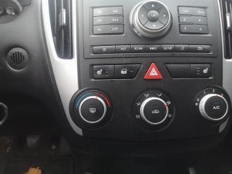 Kia Cee d Cee'd Sporty Wagon (EDF), Combi, 2007 / 2012 1.6 CRDi 115 16V picture 7