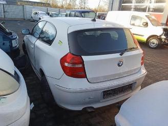 BMW 1-serie 1 serie (E81), Hatchback 3-drs, 2006 / 2012 116d 16V picture 4