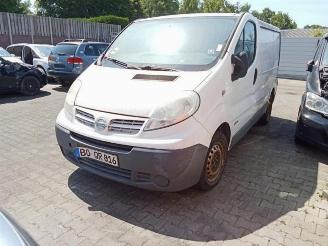 krockskadad bil motor Nissan Primastar Primastar, Van, 2002 2.0 dCi 120 2012/2