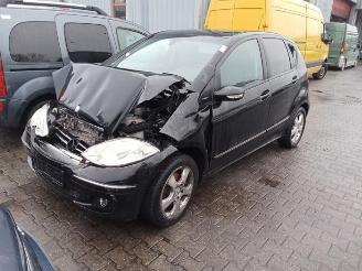 Vrakbiler auto Mercedes A-klasse A (W169), Hatchback, 2004 / 2012 2.0 A-200 Turbo 2005/0