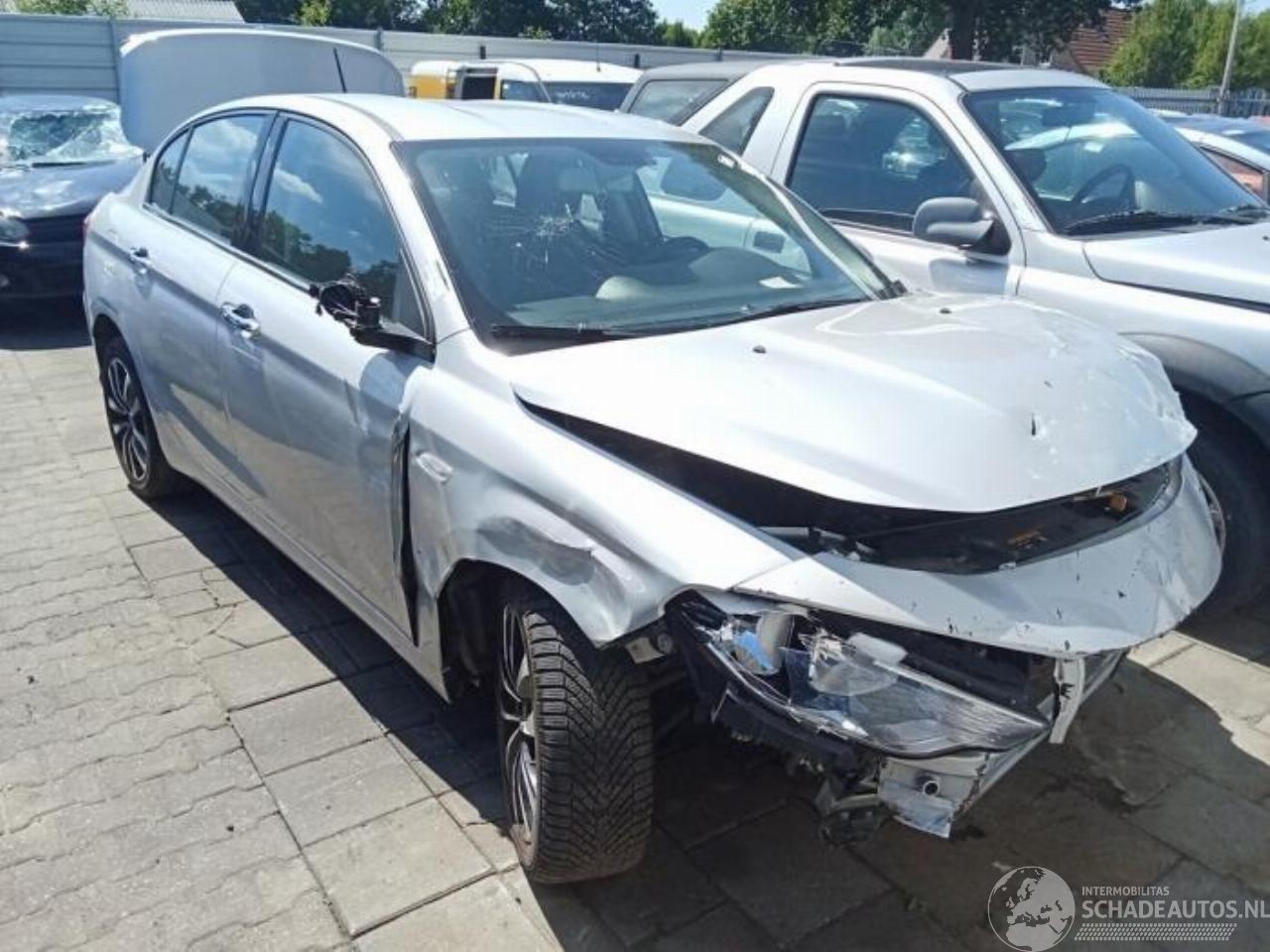 Fiat Tipo Tipo (356S), Sedan, 2015 1.4 16V