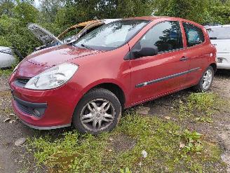 Vrakbiler auto Renault Clio 1.4-16V Business Line 2007/9