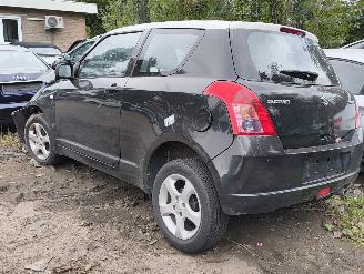 krockskadad bil auto Suzuki Swift 1.3 GA 2008/5