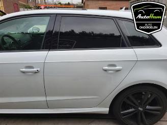 Audi A3 A3 Sportback (8VA/8VF), Hatchback 5-drs, 2012 / 2020 1.8 TFSI 16V Quattro picture 7