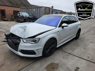 Audi A3 A3 Sportback (8VA/8VF), Hatchback 5-drs, 2012 / 2020 1.8 TFSI 16V Quattro picture 4