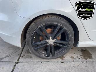 Audi A3 A3 Sportback (8VA/8VF), Hatchback 5-drs, 2012 / 2020 1.6 TDI Ultra 16V picture 20