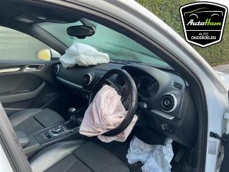 Audi A3 A3 Sportback (8VA/8VF), Hatchback 5-drs, 2012 / 2020 1.6 TDI Ultra 16V picture 10