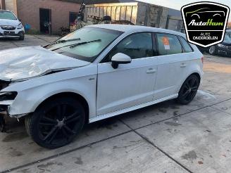 Audi A3 A3 Sportback (8VA/8VF), Hatchback 5-drs, 2012 / 2020 1.6 TDI Ultra 16V picture 5