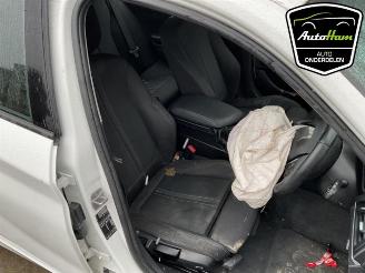 BMW 1-serie 1 serie (F20), Hatchback 5-drs, 2011 / 2019 118i 1.5 TwinPower 12V picture 15