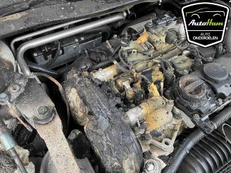Volvo V-40 V40 (MV), Hatchback 5-drs, 2012 / 2019 1.5 T3 16V Geartronic picture 22
