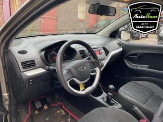 Kia Picanto Picanto (TA), Hatchback, 2011 / 2017 1.0 12V picture 12