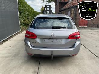 Peugeot 308 308 SW (L4/L9/LC/LJ/LR), Combi 5-drs, 2014 / 2021 1.2 12V e-THP PureTech 130 picture 10