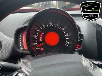 Peugeot 108 108, Hatchback, 2014 1.0 12V VVT-i picture 25