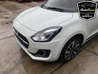 Suzuki Swift Swift (ZC/ZD), Hatchback 5-drs, 2017 1.2 Dual Jet 16V picture 5
