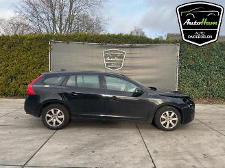 Vrakbiler auto Volvo V-60 V60 I (FW/GW), Combi, 2010 / 2018 1.6 T3 16V 2011/3
