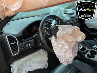 Porsche Cayenne Cayenne III (9YA), SUV, 2017 3.0 V6 24V Turbo E-Hybrid picture 16