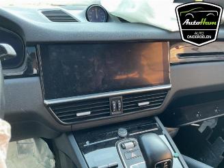 Porsche Cayenne Cayenne III (9YA), SUV, 2017 3.0 V6 24V Turbo E-Hybrid picture 22