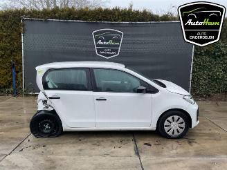 Vrakbiler auto Volkswagen Up! Up! (121), Hatchback, 2011 1.0 12V 60 2020/2