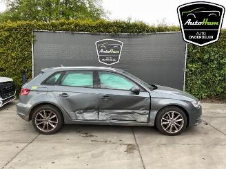 Vrakbiler auto Audi A3 A3 Sportback (8VA/8VF), Hatchback 5-drs, 2012 / 2020 1.4 TFSI 16V 2013/4