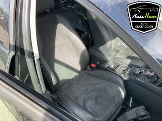 Seat Leon Leon (5FB), Hatchback 5-drs, 2012 / 2020 2.0 TDI Ecomotive 16V picture 27