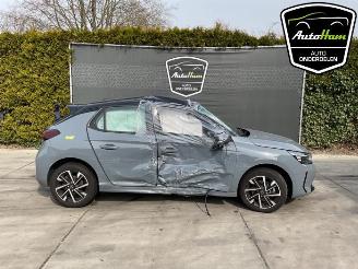 Vrakbiler auto Opel Corsa Corsa F (UB/UH/UP), Hatchback 5-drs, 2019 1.2 Turbo 12V 100 Hybrid 2024/3