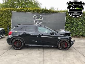 Vrakbiler auto Mercedes GLA GLA (156.9), SUV, 2013 / 2019 2.0 45 AMG Turbo 16V 2015/9