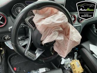 Mercedes GLA GLA (156.9), SUV, 2013 / 2019 2.0 45 AMG Turbo 16V picture 16