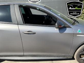 Alfa Romeo Giulietta Giulietta (940), Hatchback, 2010 / 2020 1.75 TBI 16V QV picture 14