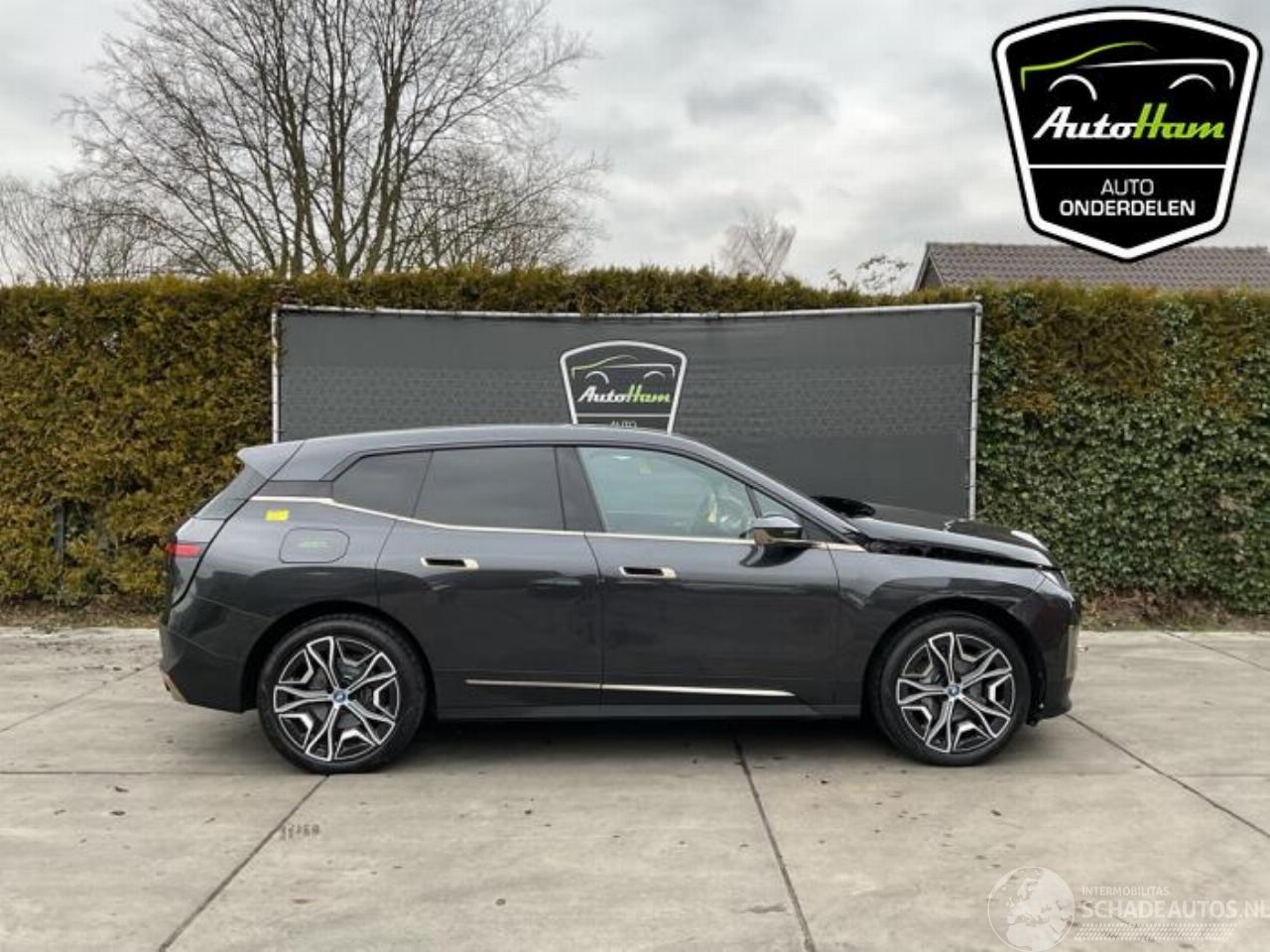 BMW iX iX (I20), SUV, 2021 xDrive40 77 kWh