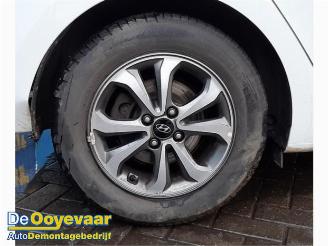 Hyundai I-20 i20 (GBB), Hatchback, 2014 / 2020 1.0 T-GDI 100 12V picture 4